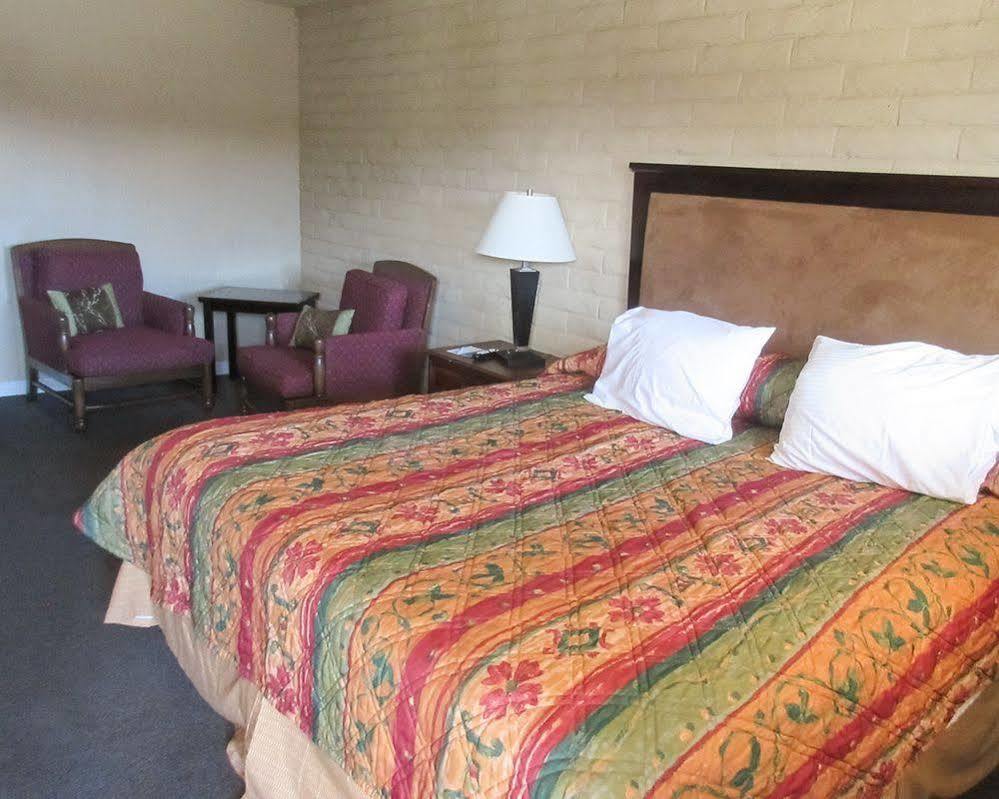 1St Interstate Inn مونتروز المظهر الخارجي الصورة